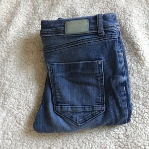 Zara 1975 skinny jeans
